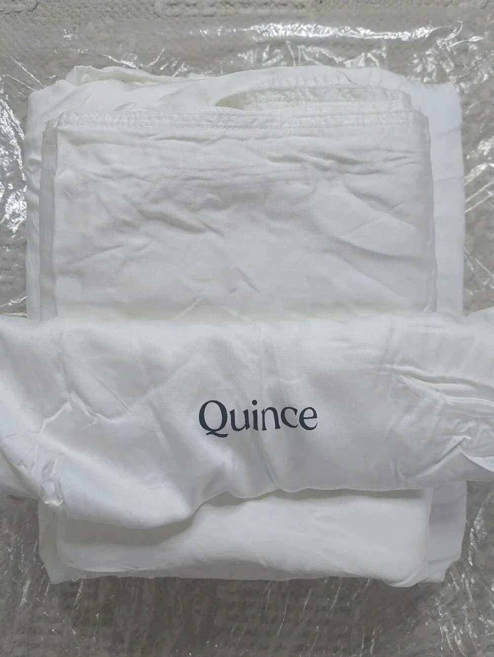 Quince bedding can